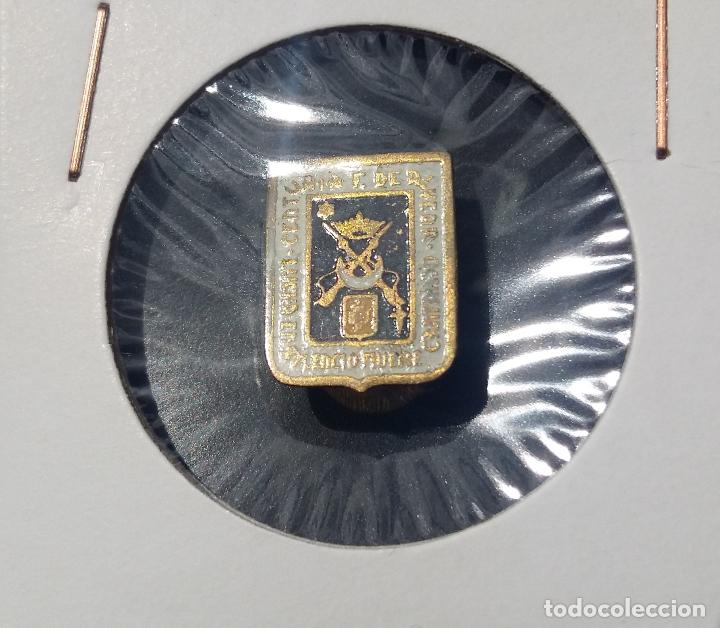 Militaria: Insignia ojal centuria F. de Rivera - Foto 1