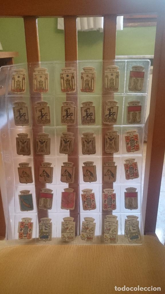 Military Antiques: LOTE 106 EMBLEMAS CORRENTES 30 CTS