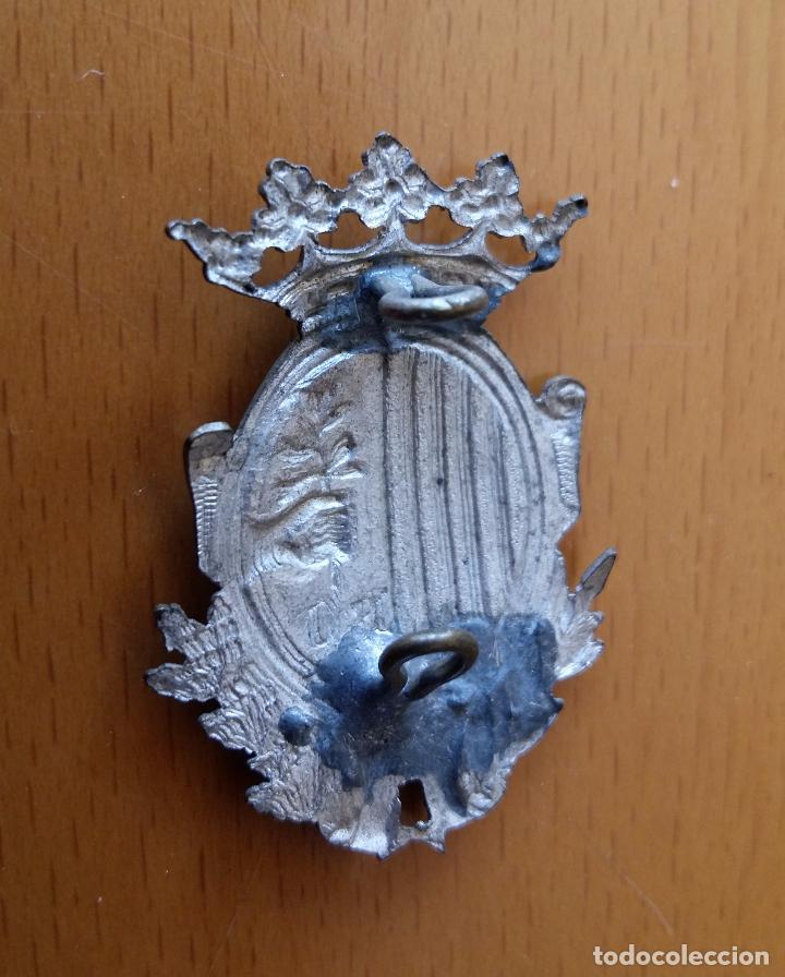 Militaria: Insignia de cuello o gorra P O - Foto 2