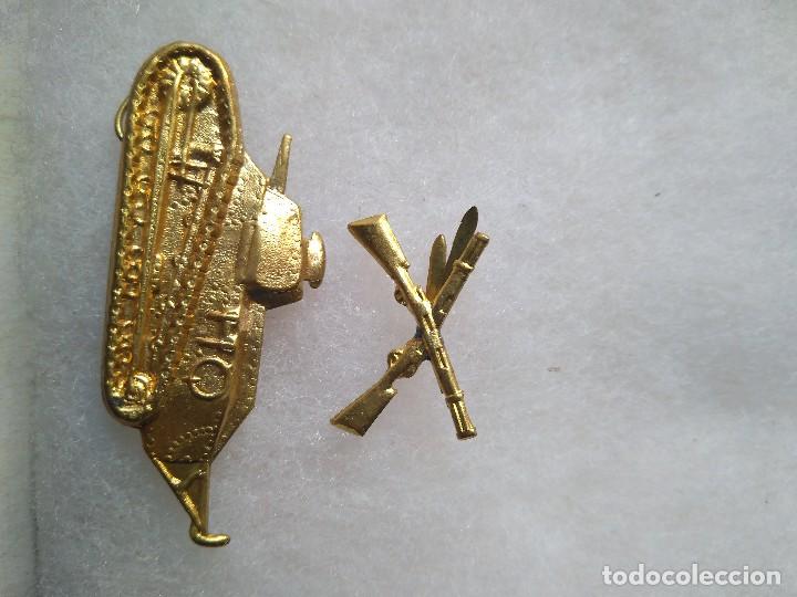 Militaria: Distintivo de tanques Rep&uacute;blica - Foto 1