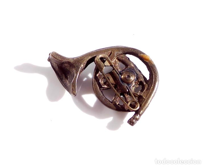 Militaria: INSIGNIA DE SOLAPA  CORNETA - Foto 3