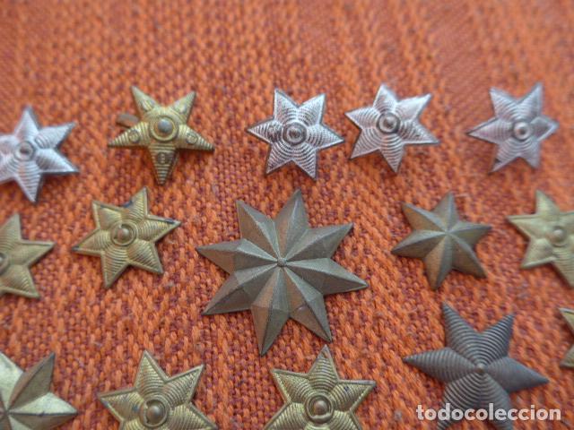 Militaria: Gran lote de 32 insignia estrella antiguos de casa castells, insignias, estrellas. Original. - Foto 3 - 106185067