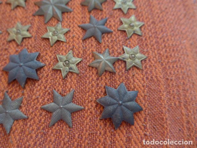 Militaria: Gran lote de 32 insignia estrella antiguos de casa castells, insignias, estrellas. Original. - Foto 5 - 106185067