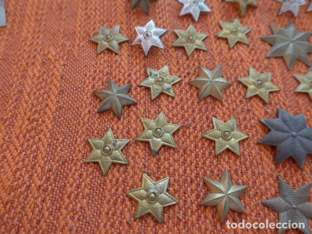 Militaria: Gran lote de 32 insignia estrella antiguos de casa castells, insignias, estrellas. Original. - Foto 7 - 106185067