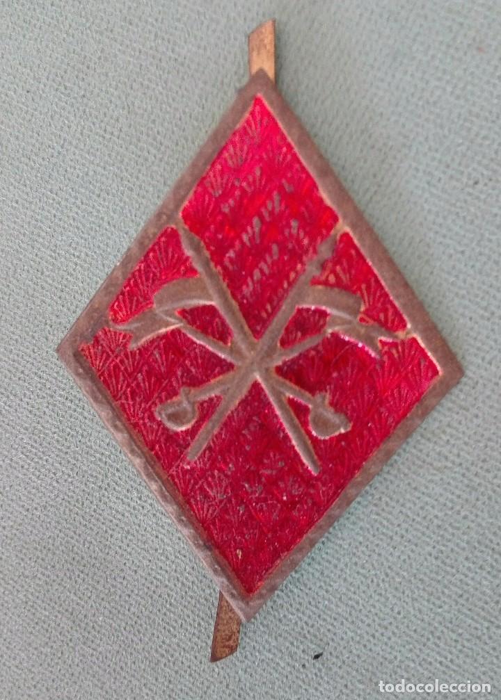 Militaria: Insignia militar rombo Cuerpo de caballer&iacute;a