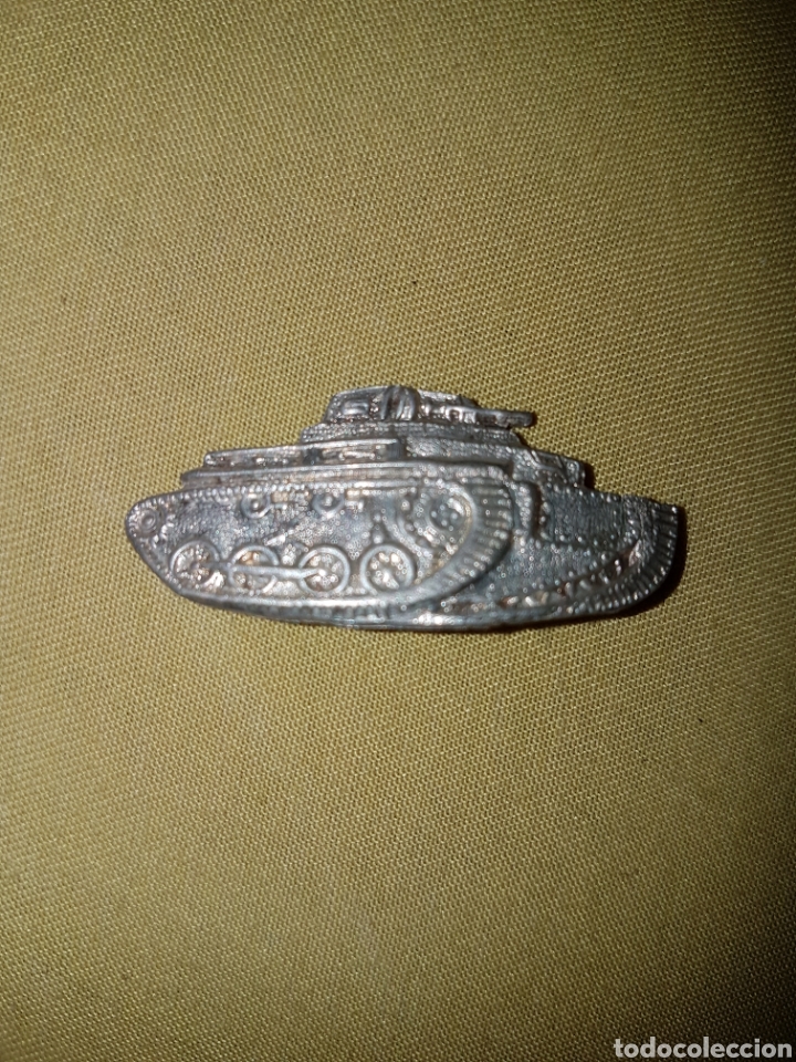 Militaria: Insignia tanque tanqueta - Foto 1