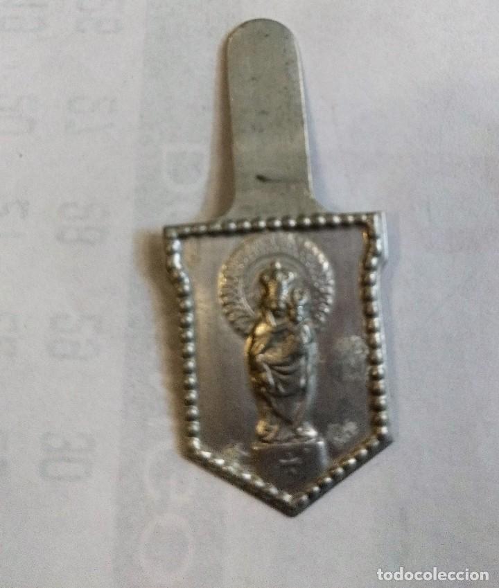Militaria: EMBLEMA AUXILIO SOCIAL DE SOLAPA SERIE VII MONUMENTOS N&ordm; 3 VIRGEN DEL PILAR