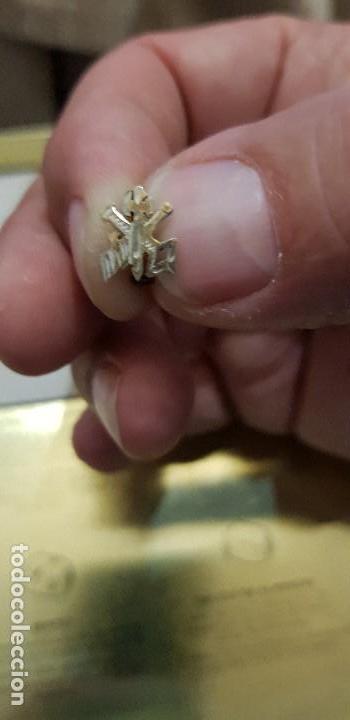 Militaria: Insignia de solapa legion espa&ntilde;ola.  Cogida alfiler