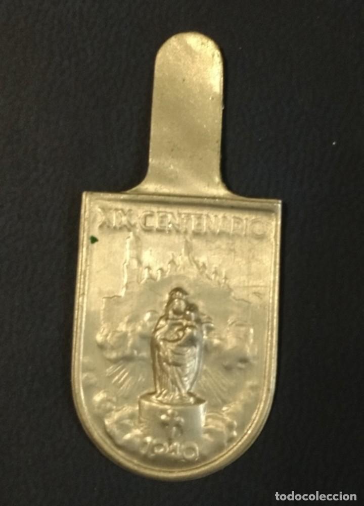 Militaria: Emblema auxilio social de solapa Serie V Hitos n&ordm; 21 XIX centenario de la Virgen del Pilar