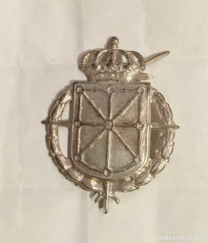 Militaria: Distintivo NAVARRA - Foto 1