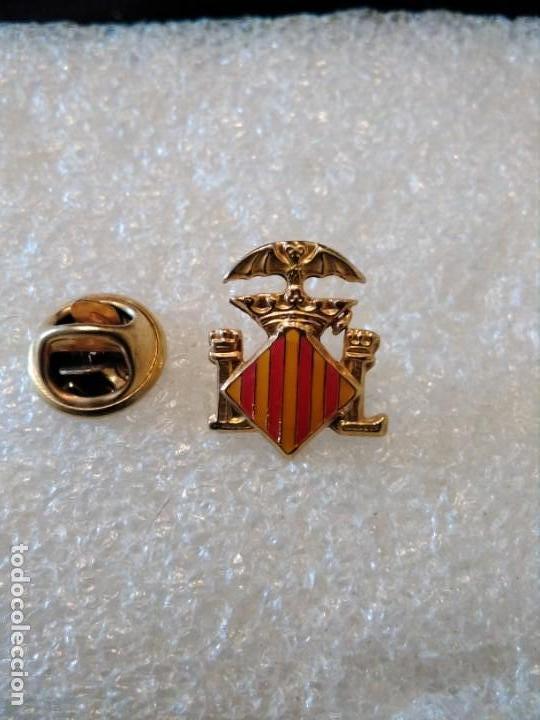 Military Antiques: Pins policía municipal Valencia