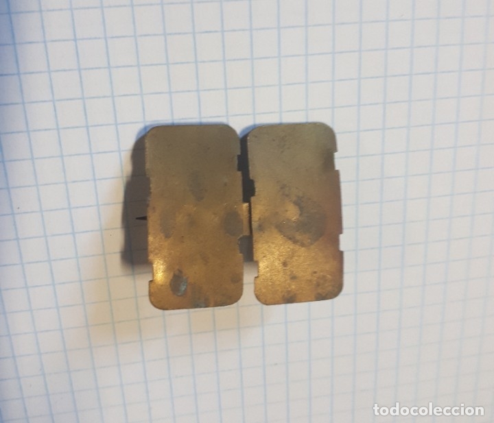 Militaria: Base para insignia - Foto 1