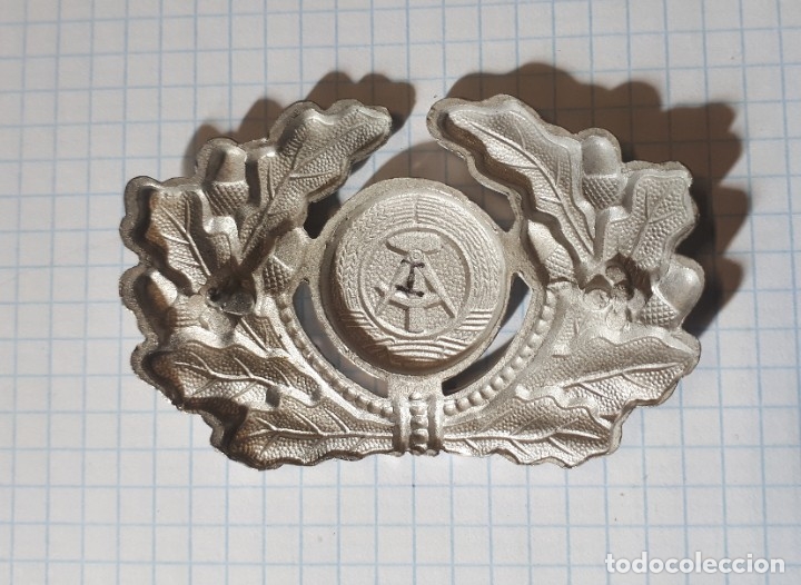 Militaria: Insignia para gorra de plato de la RDA - Foto 2