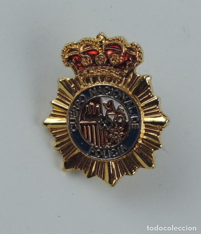 Militaria: PIN DEL CUERPO NACIONAL DE POLICIA, CNP, MIDE 2,4 CMS.