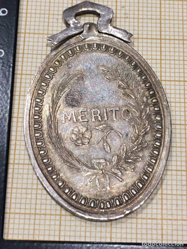 Militaria: Medalla al M&eacute;rito. Perfundet Omnia Luce - Foto 3