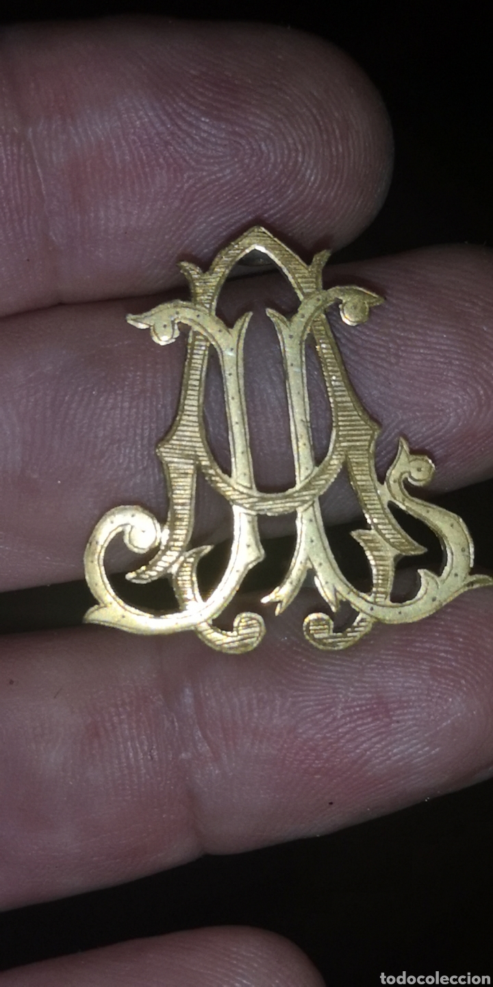 Militaria: Distintivo o insignia con iniciales &eacute;poca Alfonsina