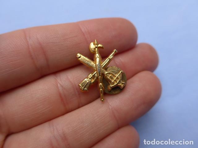 Militaria: * Antigua insignia de la legion espa&ntilde;ola, original. ZX