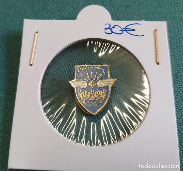 Militaria: Insignia ojal Ruiz de Alda - Foto 1