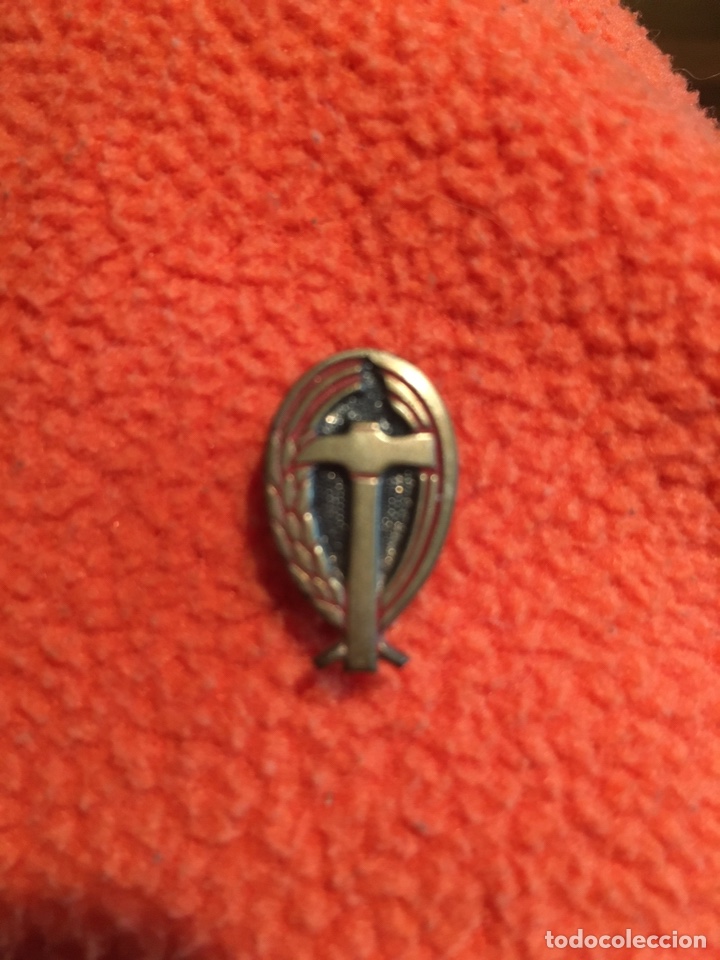 Militaria: Pin espiga y martillo - Foto 1