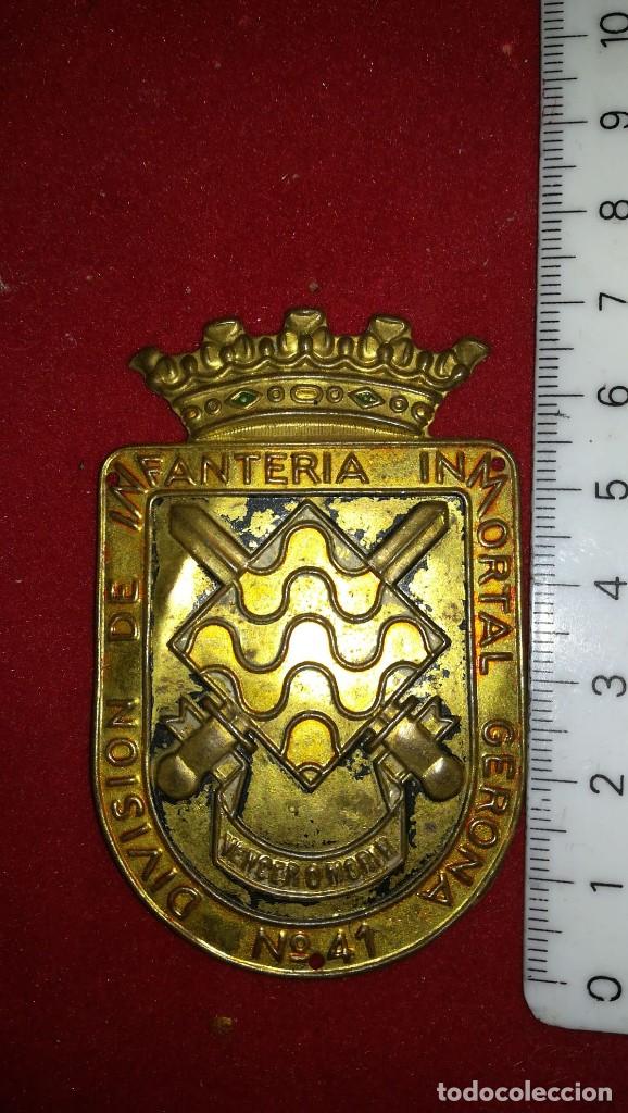 Militaria: PLACA DIVISION INMORTAL GERONA N&ordm; 41