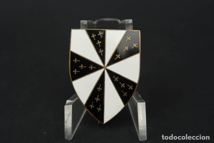 Militaria: Antiguo Pin a Identificar - Foto 1