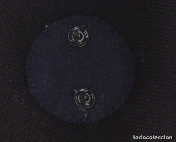 Militaria: Emblema a identificar para gorra de plato - Foto 2