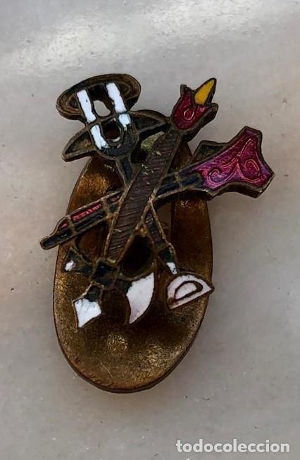 Militaria: Pin de ojal La Legi&oacute;n