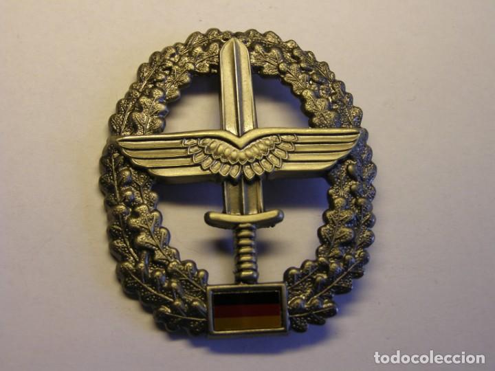 Militaria: Insignia alemana de boina.HEERESFLIEGERTRUPPE.
