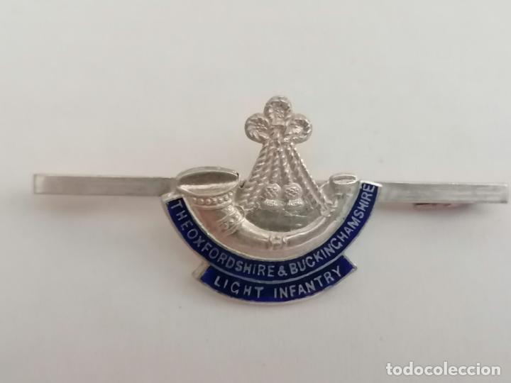 Military Antiques: INSIGNIA,THE OXFORRDSHIRE & BUCKINGHAMSHIR, INFANTERIA LIGERA, PLATA Y ESMALTES