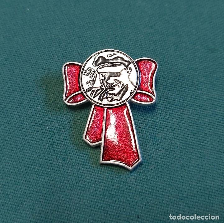 Militaria: Insignia rusa - Foto 1