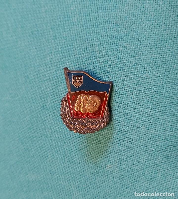 Militaria: Insignia rusa - Foto 1
