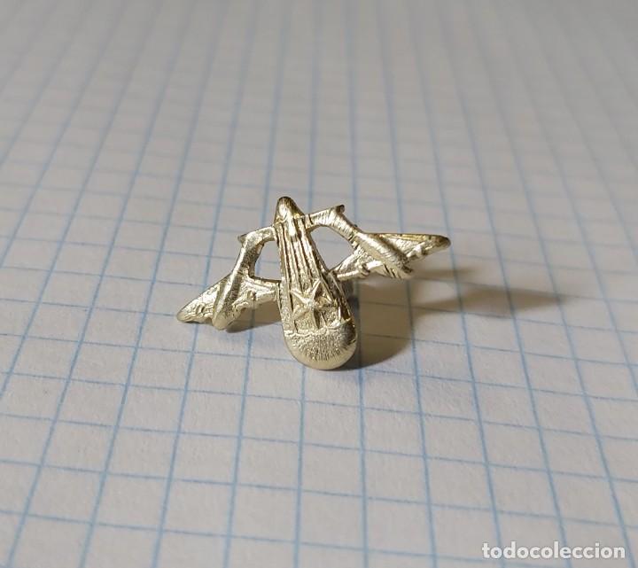 Militaria: Distintivo / insignia rusa - Foto 1