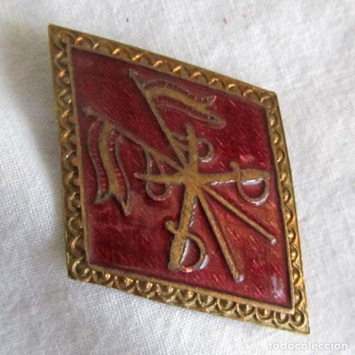 Militaria: Insignia rombo metal lacado Caballer&iacute;a espa&ntilde;ola