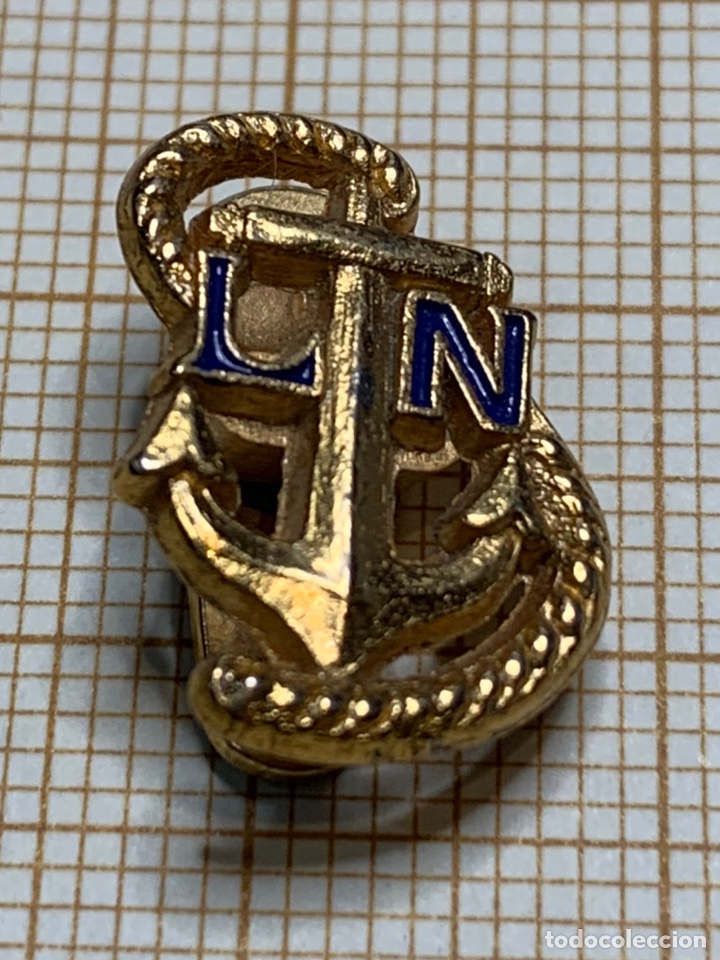 Militaria: Pin de ojal L&iacute;nea Naval - Foto 1