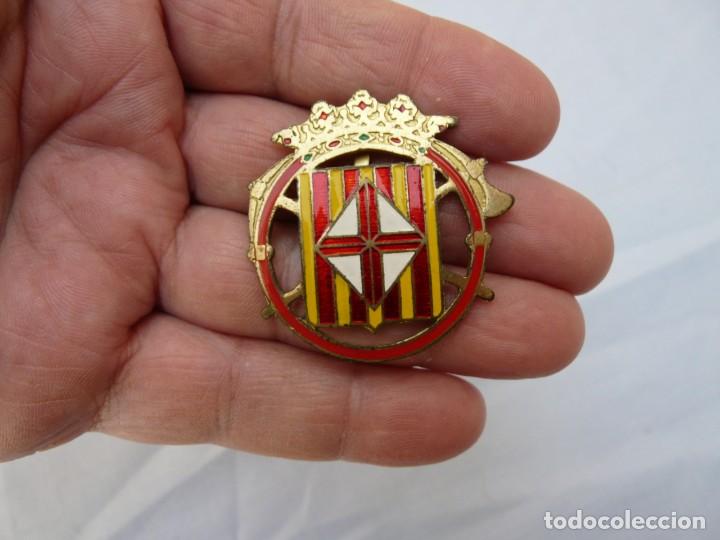 Militaria: EMBLEMA BOMBEROS DIPUTACION BARCELONA