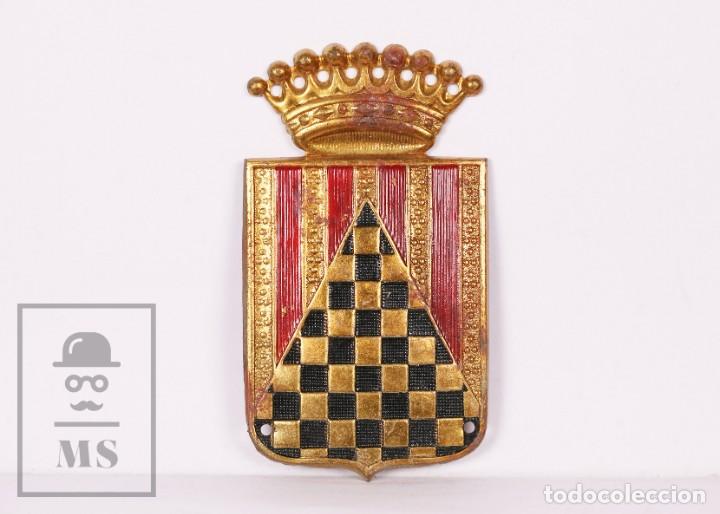 Military Antiques: Antiguo Emblema del Cuerpo del Ej&eacute;rcito de Urgell - Placa de Metal - Medidas 35 x 62 mm