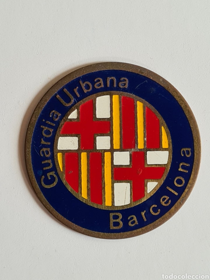 Militaria: Antigua Placa met&aacute;lica escudo Guardia Urbana Barcelona GUB - Polic&iacute;a Municipal Local