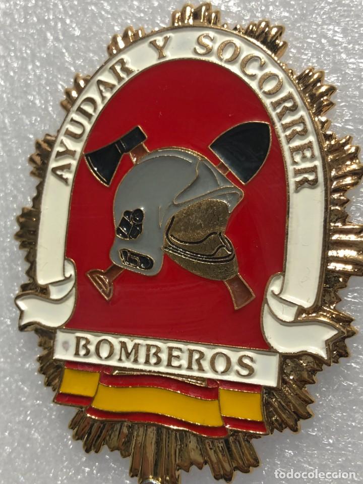 Militaria: PLACA MET&Aacute;LICA BOMBEROS - Foto 2