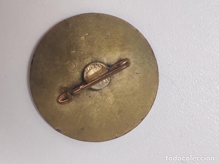 Militaria: INSIGNIA SERVICIO SOCIAL - Foto 2