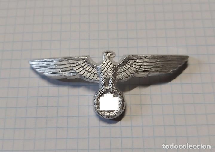 Militaria: &Aacute;guila de gorra de plato. - Foto 1