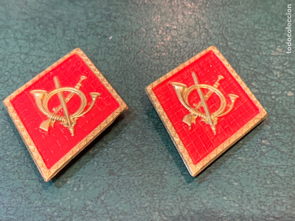 Militaria: Pareja de Rombos de Infanter&iacute;a chapa