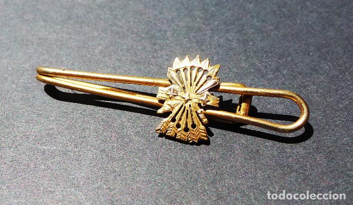 Militaria: PISACORBATAS DE FALANGE. - Foto 2