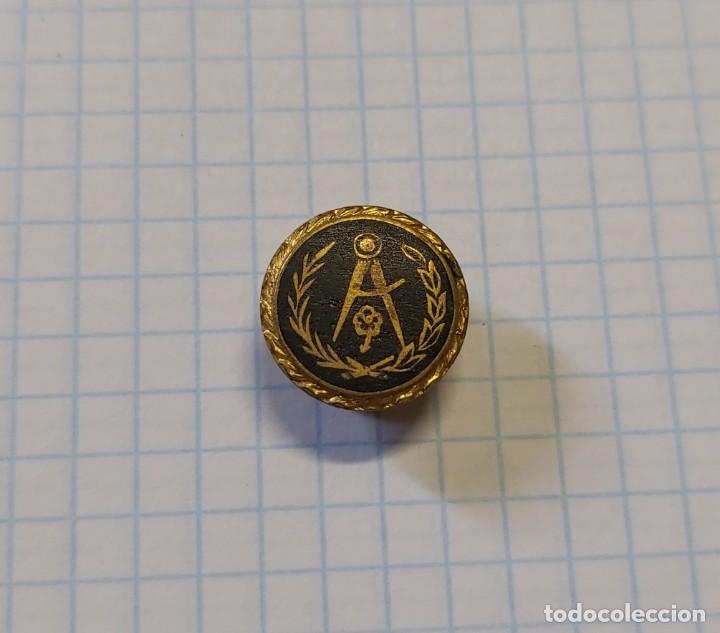 Militaria: Insignia de ojal