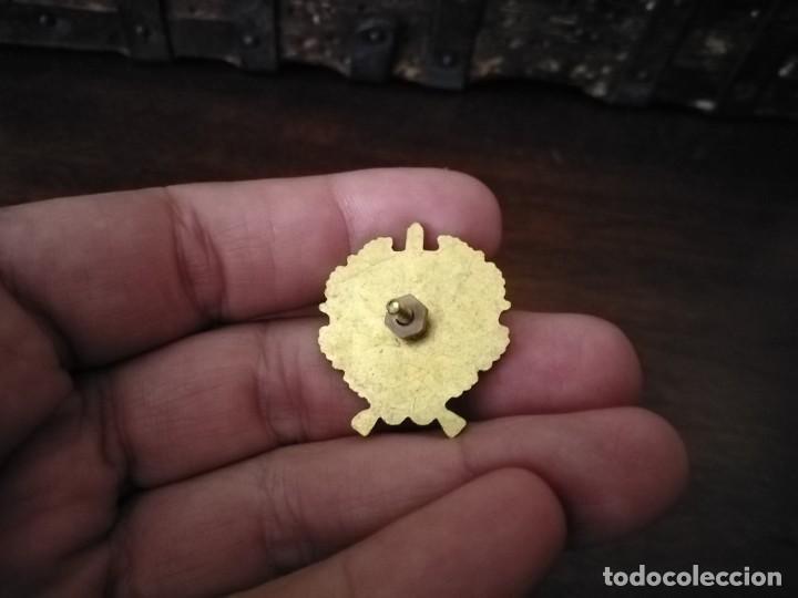 Militaria: Insignia Ej&eacute;rcito de Portugal. - Foto 2