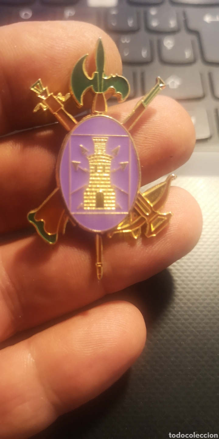 Militaria: Antigua insignia de ingenieros de la Legi&oacute;n