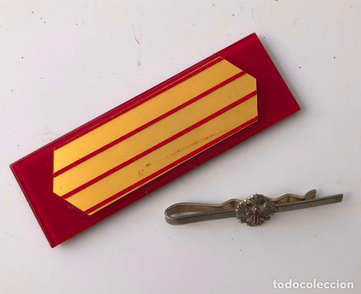 Militaria: GALLETA Y PISACORBATAS - Foto 1