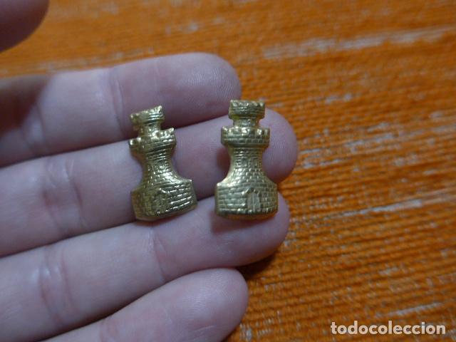 Militaria: Antigua pareja de insignias emblemas de ingeniero republicano y nacional, originales guerra civil.
