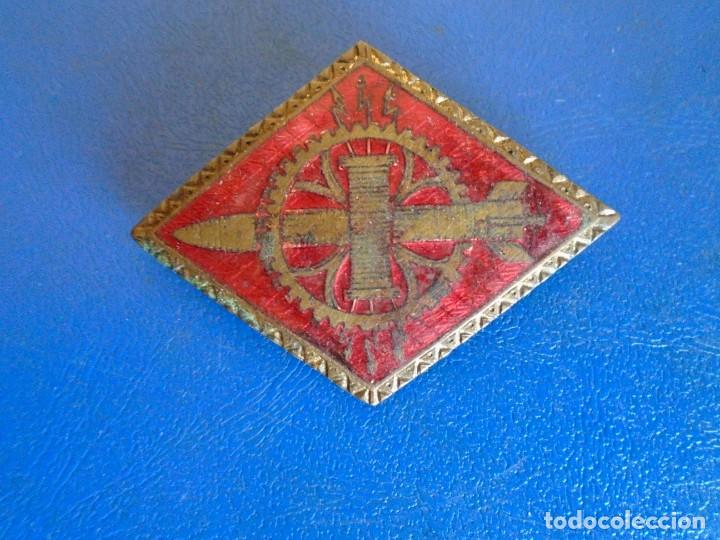 Militaria: (MI-211131)Insignia cuello, Rombo Lat&oacute;n, esmaltado - 1&ordf; SECCION CUERPO SUBOFICIALES ESPECIALISTAS