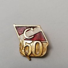 Militaria: INSIGNIA URSS, 50 AÑOS DE FUNDACIÓN DE CLUB DEPORTIVO (FUTBOL)- SPARTAK ,MOSCÚ, ESCASA. Lote 302865668