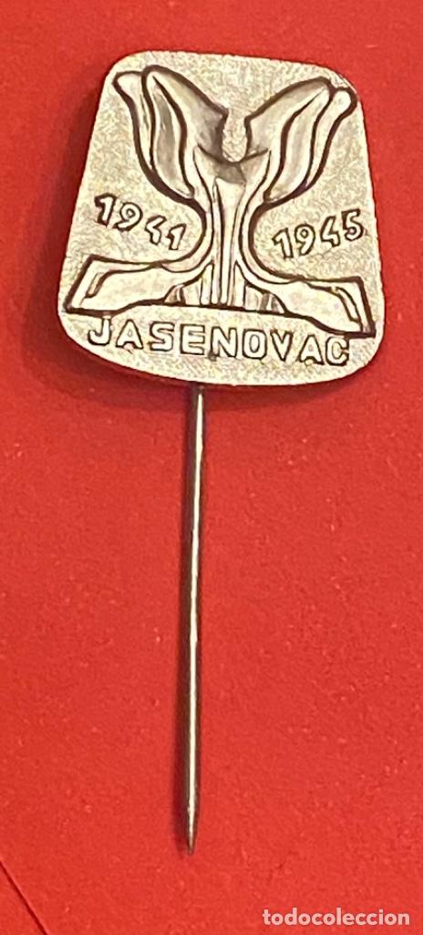 Militaria: Insignia de alfiler recordatorio del campo de exterminio de Jasenovac Croacia 1941-45 - Foto 3 - 309594928